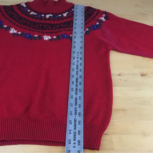 Vintage Eddie Bauer Wool Sweater Red Pullover Fair Isle Embroidered Flowers Sz S - Picture 10 of 14